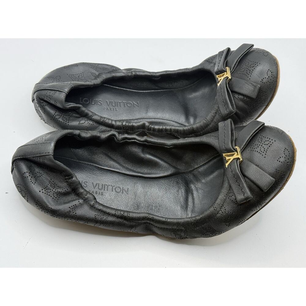 LOUIS VUITTON BLACK LEATHER MONOGRAM BALLET FLAT SIZE EU 34 US 4